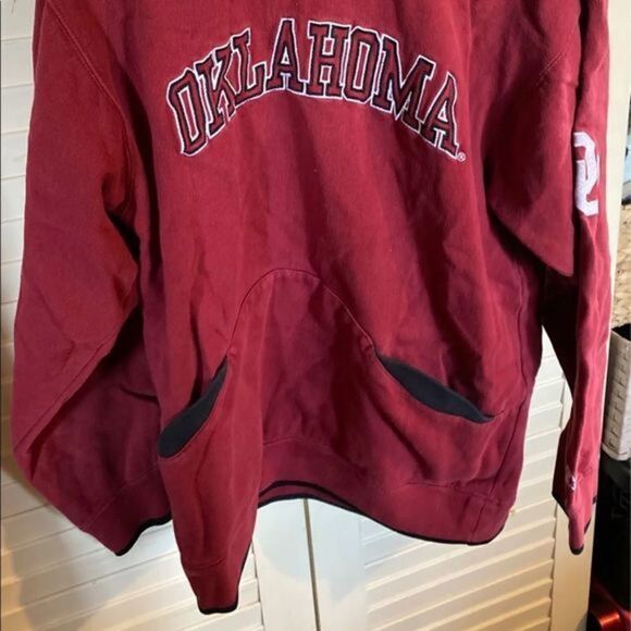 Starter Oklahoma university Hoodie, Embroidered logo on the sleeve - Picture 2 of 5